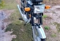 Motos - Suzuki Ax100 2023 Nafta 9500Km - En Venta