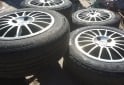 Accesorios para Autos - Vendo 4 llantas con cubiertas. - En Venta