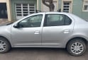 Autos - Renault LoganExpression 1.6L 2016 Nafta 198000Km - En Venta