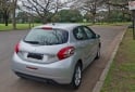 Autos - Peugeot 208 2016 Nafta 140000Km - En Venta