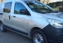 Utilitarios - Renault Kangoo emotion 5a 2018 Nafta 147000Km - En Venta