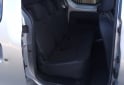 Utilitarios - Renault Kangoo emotion 5a 2018 Nafta 147000Km - En Venta