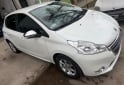 Autos - Peugeot 208 touchscreen 2016 Nafta 84000Km - En Venta