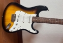 Instrumentos Musicales - Squier Bullet Stratocaster +Amplificador Laney LX10 - En Venta