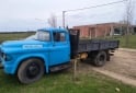 Camiones y Grúas - Vendo camión fargo de 1958 andando con su motor original 6 cilindros equipo a gas un tubo vence hidráulico 2028 . Ideal para restaurar - En Venta