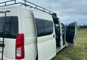 Utilitarios - Toyota Hiace 2022 Diesel 85000Km - En Venta
