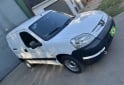Utilitarios - Peugeot Partner 2013 Nafta 210000Km - En Venta