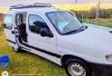 Utilitarios - Peugeot Partner 2008 Nafta 235000Km - En Venta