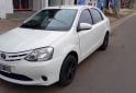 Autos - Toyota Etios 4 puertas 2014 Nafta 139000Km - En Venta