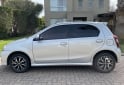 Autos - Toyota Etios 2017 Nafta 72000Km - En Venta