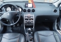 Autos - Peugeot 408 alluve+nav 2011 Diesel 180000Km - En Venta