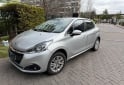 Autos - Peugeot 208 Allure 2018 Nafta 160000Km - En Venta