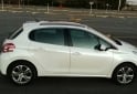 Autos - Peugeot Peugeot 208 feline permut 2015 Nafta 130000Km - En Venta