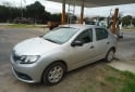 Autos - Renault LOGAN AUTHENTIQUE 1.6 2015 Nafta 230000Km - En Venta