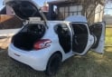 Autos - Peugeot 208 allure touchscreen 2016 Nafta 136000Km - En Venta