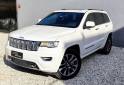 Camionetas - Chrysler GRAND CHEROKEE OVERLAND 2017 Nafta 107000Km - En Venta