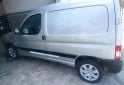 Utilitarios - Peugeot Partner furgón presence 2014 Nafta 168000Km - En Venta