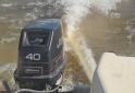 Embarcaciones - Vendo Lancha 5,20 con Johnson 40hp y trailer - En Venta