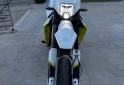 Motos - Husqvarna 701 supermoto 2018 Nafta 14000Km - En Venta