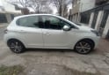 Autos - Peugeot Feline 208 2017 Nafta 81000Km - En Venta