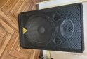 Instrumentos Musicales - VENDO CAJAS BEHRINGER EUROLIVE 15" - En Venta
