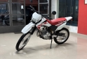 Motos - Honda TORNADO 250cc 2023 Nafta 18000Km - En Venta
