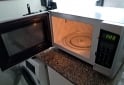 Hogar - Microondas con soporte a media - En Venta