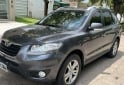 Camionetas - Hyundai Santa Fe versión 4*4 2011 Diesel 180000Km - En Venta