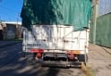 Camiones y Grúas - Ford F400 gomas nuevas mecánica pesada caja de 5 - En Venta