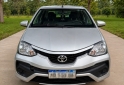 Autos - Toyota 2017 - XS 6 MT 2017 Nafta 210000Km - En Venta