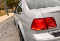 Autos - Volkswagen Bora 2.0 2011 Nafta 300000Km - En Venta