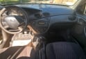 Autos - Ford Focus ambiente 2005 Nafta 208000Km - En Venta