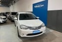 Autos - Toyota ETIOS PLATINIUM 2014 Nafta 144000Km - En Venta