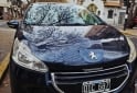 Autos - Peugeot 208 allure touchscreem 2014 Nafta 123800Km - En Venta