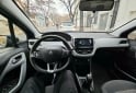 Autos - Peugeot 208 allure touchscreem 2014 Nafta 123800Km - En Venta