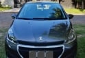 Autos - Peugeot 208 2018 Nafta 228400Km - En Venta