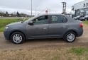 Autos - Renault Logan 2016 GNC 140000Km - En Venta