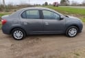 Autos - Renault Logan 2016 GNC 140000Km - En Venta