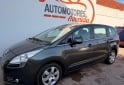 Autos - Peugeot 5008 7 PLAZAS ALLURE PLUS 2014 Nafta 184563Km - En Venta