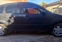 Autos - Ford Fiesta 2006 GNC 250000Km - En Venta