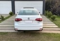 Autos - Volkswagen Vento Highline 2017 Nafta 140000Km - En Venta