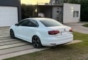 Autos - Volkswagen Vento Highline 2017 Nafta 140000Km - En Venta