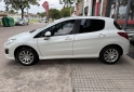 Autos - Peugeot 308 Allure Nav 2015 Diesel 150000Km - En Venta