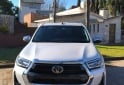 Camionetas - Toyota Hilux SRX 2023 Diesel 25000Km - En Venta