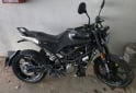 Motos - Husqvarna Svartpilen 200 2022 Nafta 700Km - En Venta