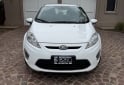 Autos - Ford Fiesta Kinetic Titanium 2011 Nafta 200000Km - En Venta