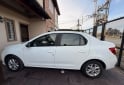 Autos - Renault Logan 2018 GNC 144000Km - En Venta