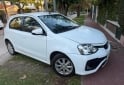 Autos - Toyota ETIOS 2017 Nafta 82000Km - En Venta