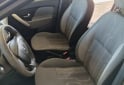 Autos - Renault Logan 2016 GNC 140000Km - En Venta
