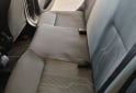 Autos - Renault Logan 2016 GNC 140000Km - En Venta